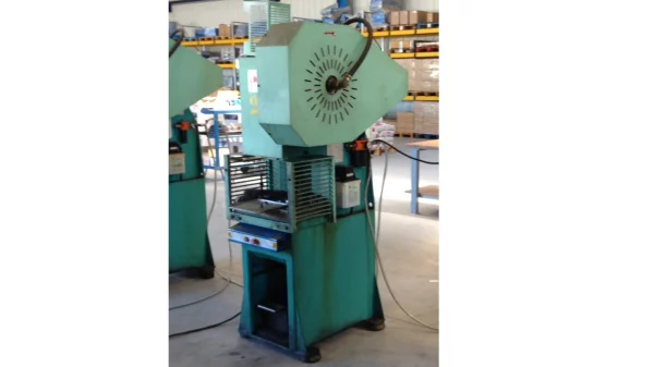 Rabljena 25-tonska stiskalnica IMS® - EMG Presses